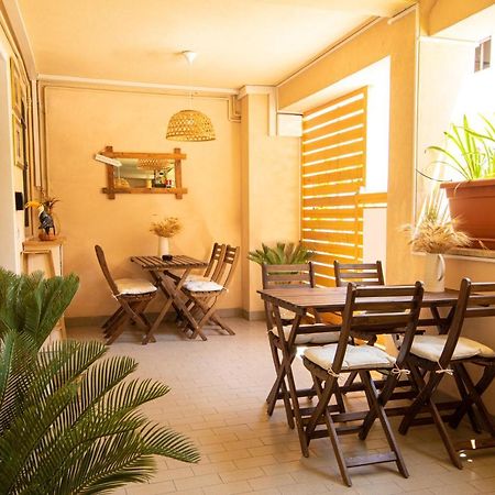 Resilienza Tropical Apartments & Room Порто-Сант'Эльпидио Экстерьер фото