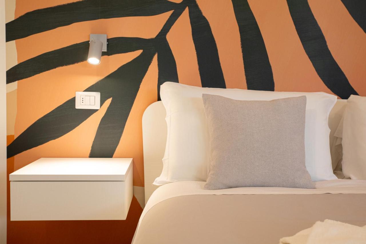 Resilienza Tropical Apartments & Room Порто-Сант'Эльпидио Экстерьер фото